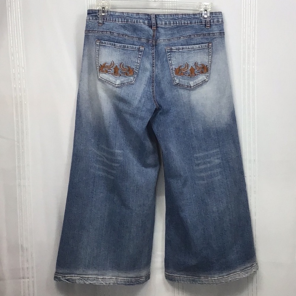 VTG 🐎 L.A. Blues ‘Gaucho Stretch’ Distressed Embroidered Capri Jeans Sz.14 - Picture 3 of 16